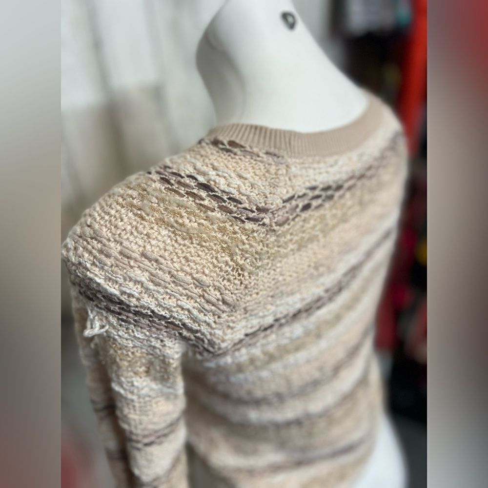 Sweater   - Picture 6 of 7